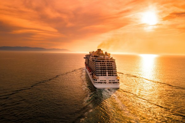 Quelle croisière offre une exploration des épaves de la Seconde Guerre mondiale en Mer du Nord?